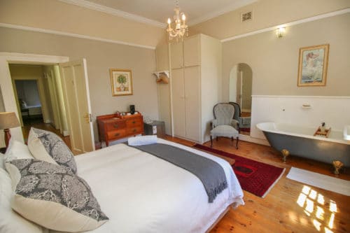 room-1-4-500×333